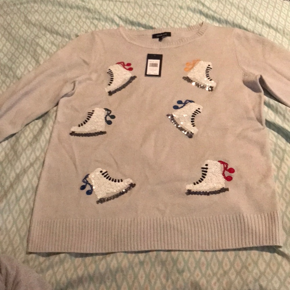 Cute Holiday Sweater!